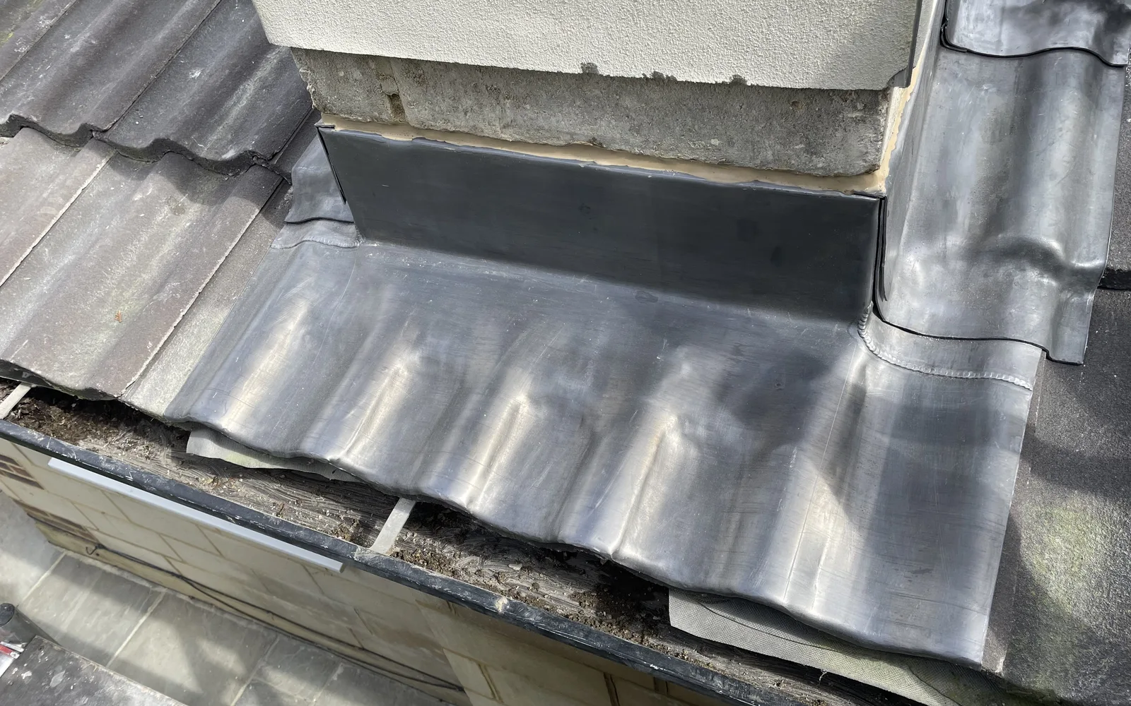 Roofline and external building fabric relevant to water ingress