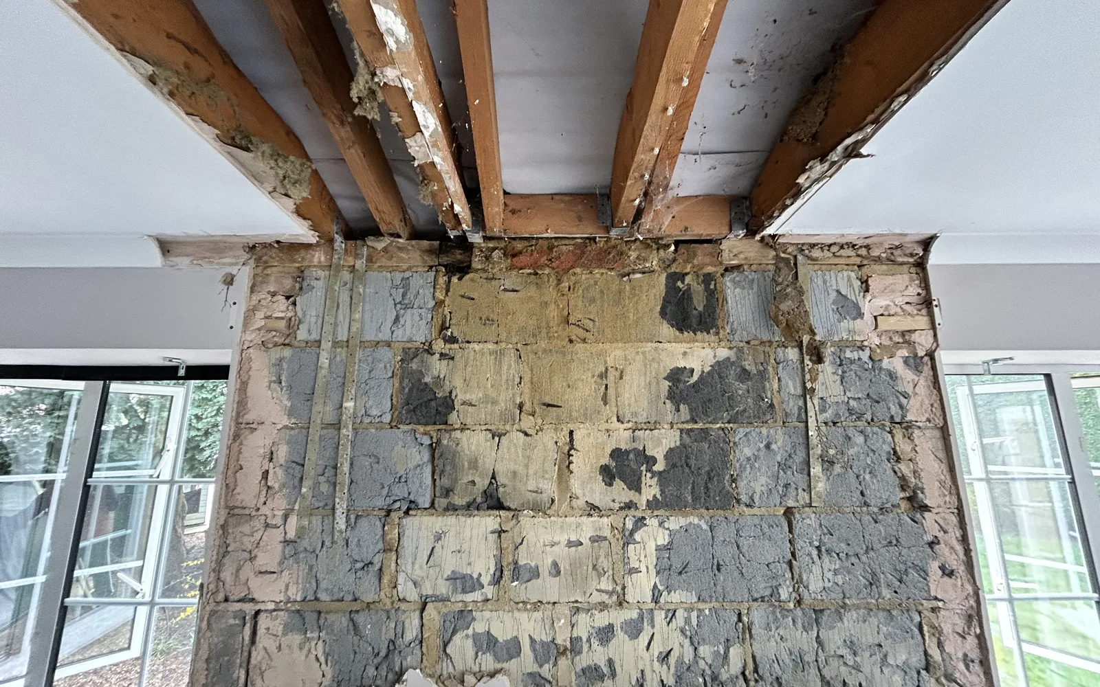 True Damp Specialists contact page background