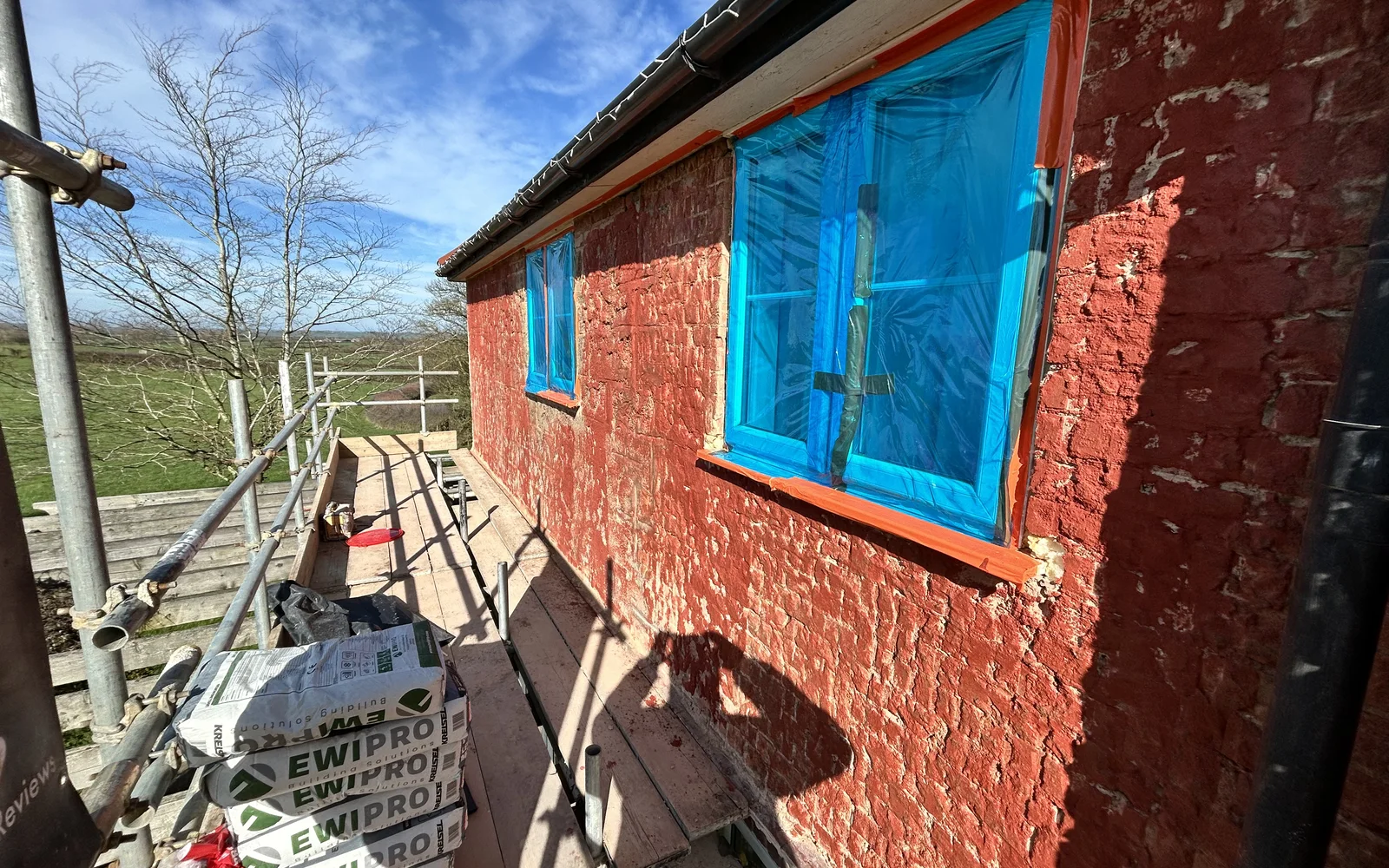 Grade II listed terrace — external moisture, not rising damp